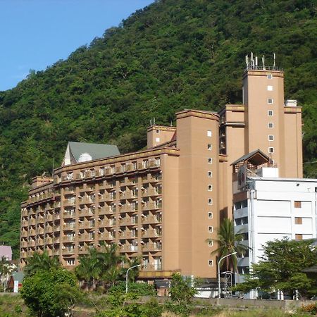 Fujiyeh Chipen Hot Spring Resort Wenquan ภายนอก รูปภาพ