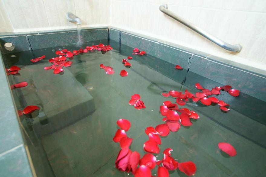 Fujiyeh Chipen Hot Spring Resort Wenquan ภายนอก รูปภาพ